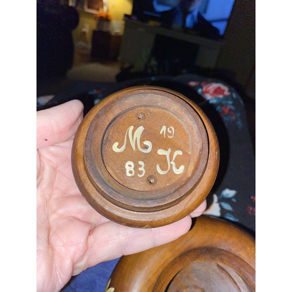 Hand turned hand painted wooden tobacco jar vintage 1983 - Picture 10 of 11
